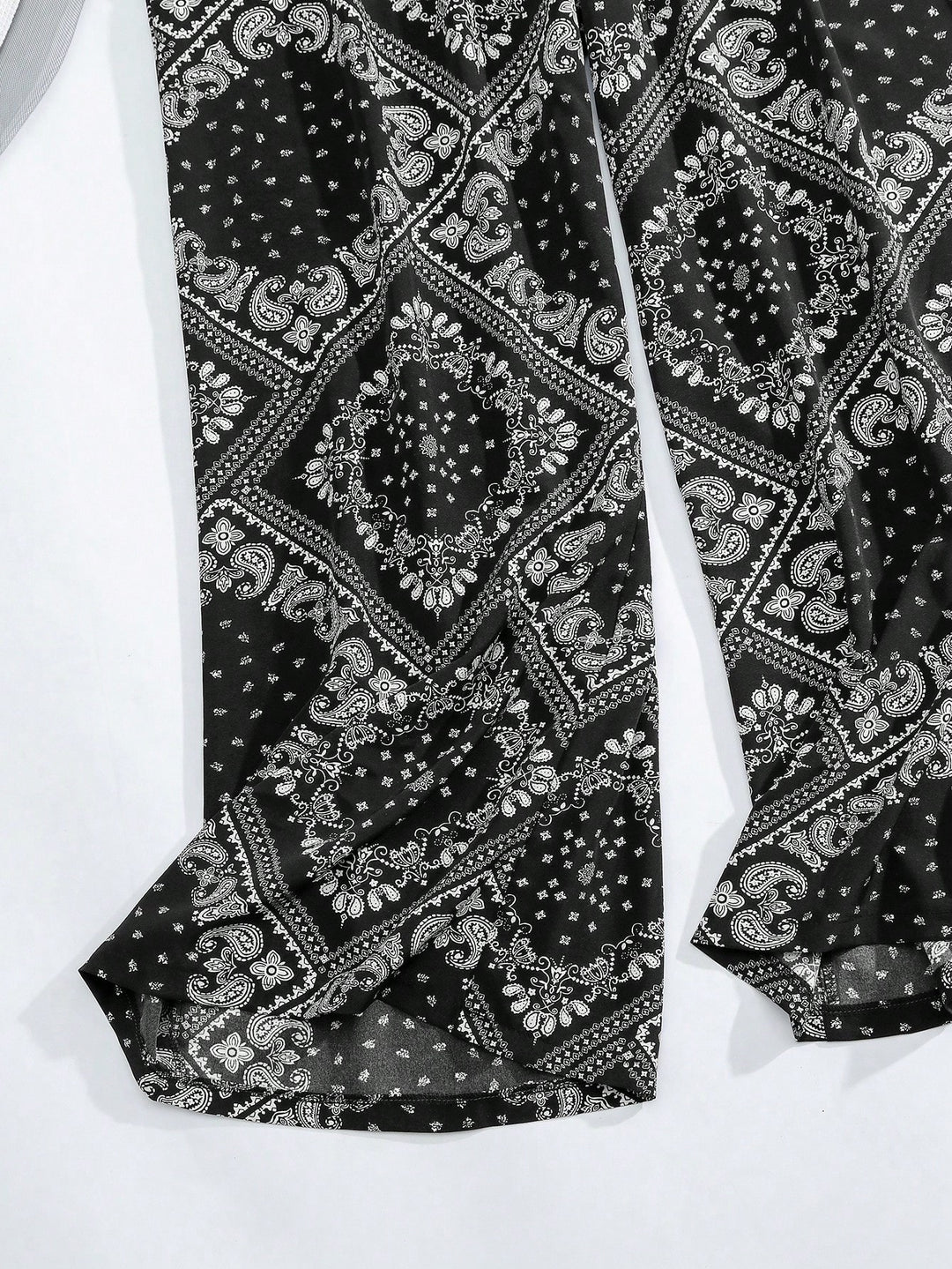 Pantaloni SHEIN, negru
