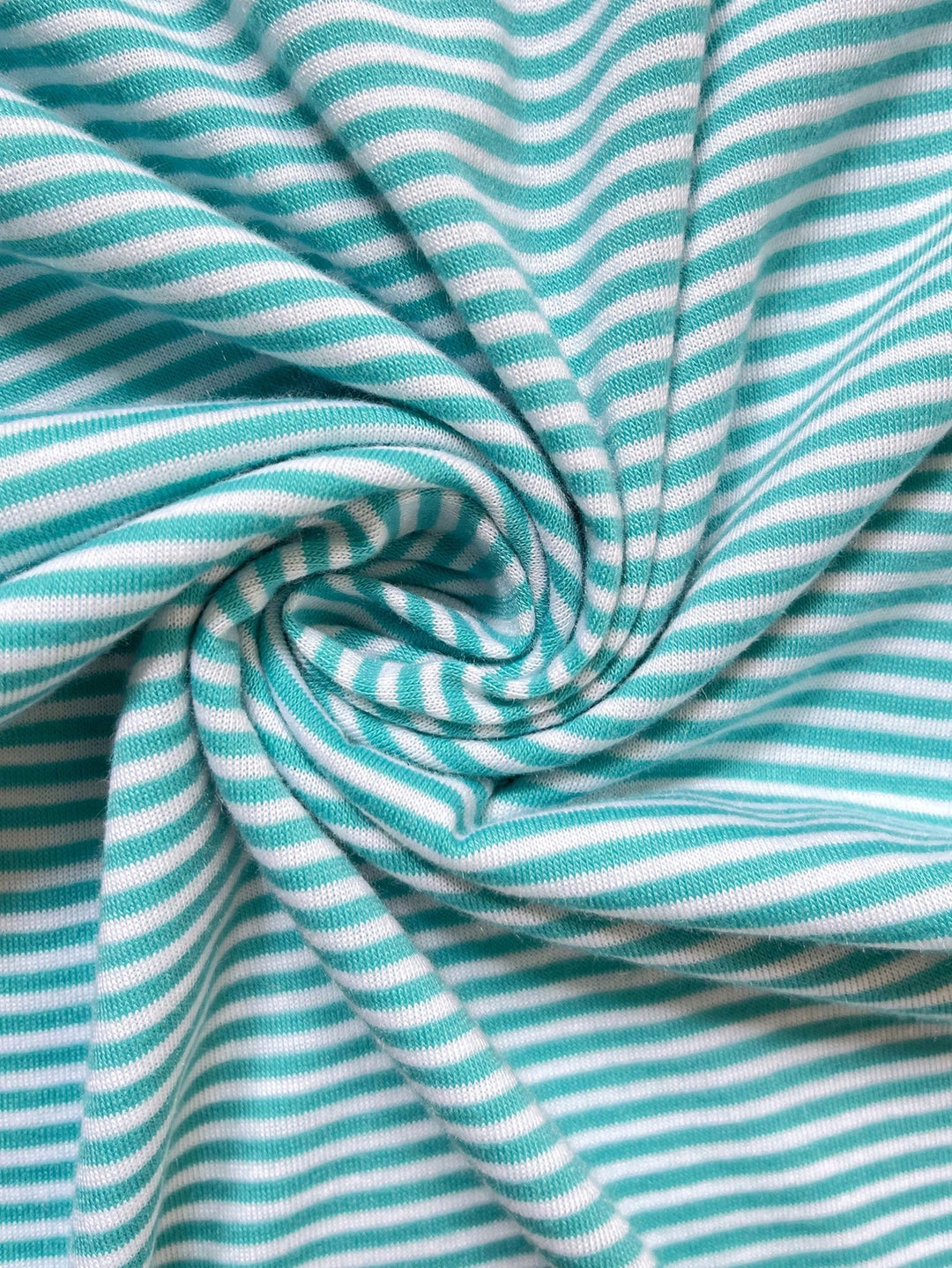 Tricou SHEIN, mix culori