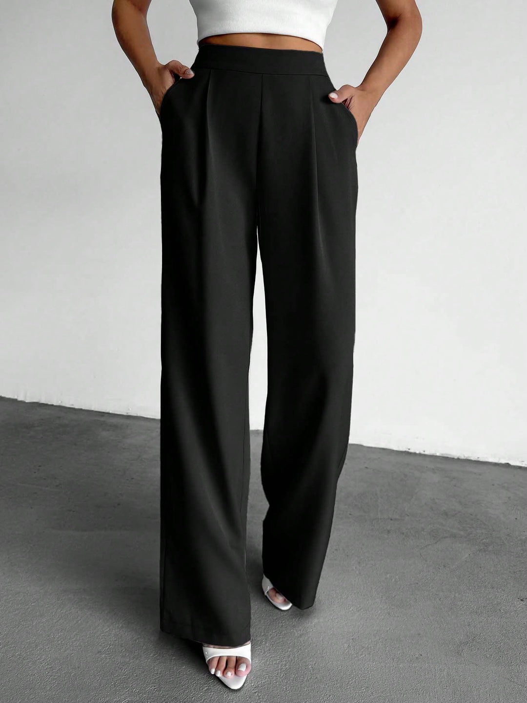 Pantaloni SHEIN, negru