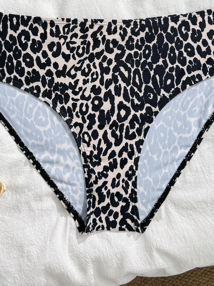 Set bikini SHEIN, mix culori
