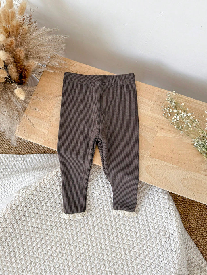 Pantaloni SHEIN, maro