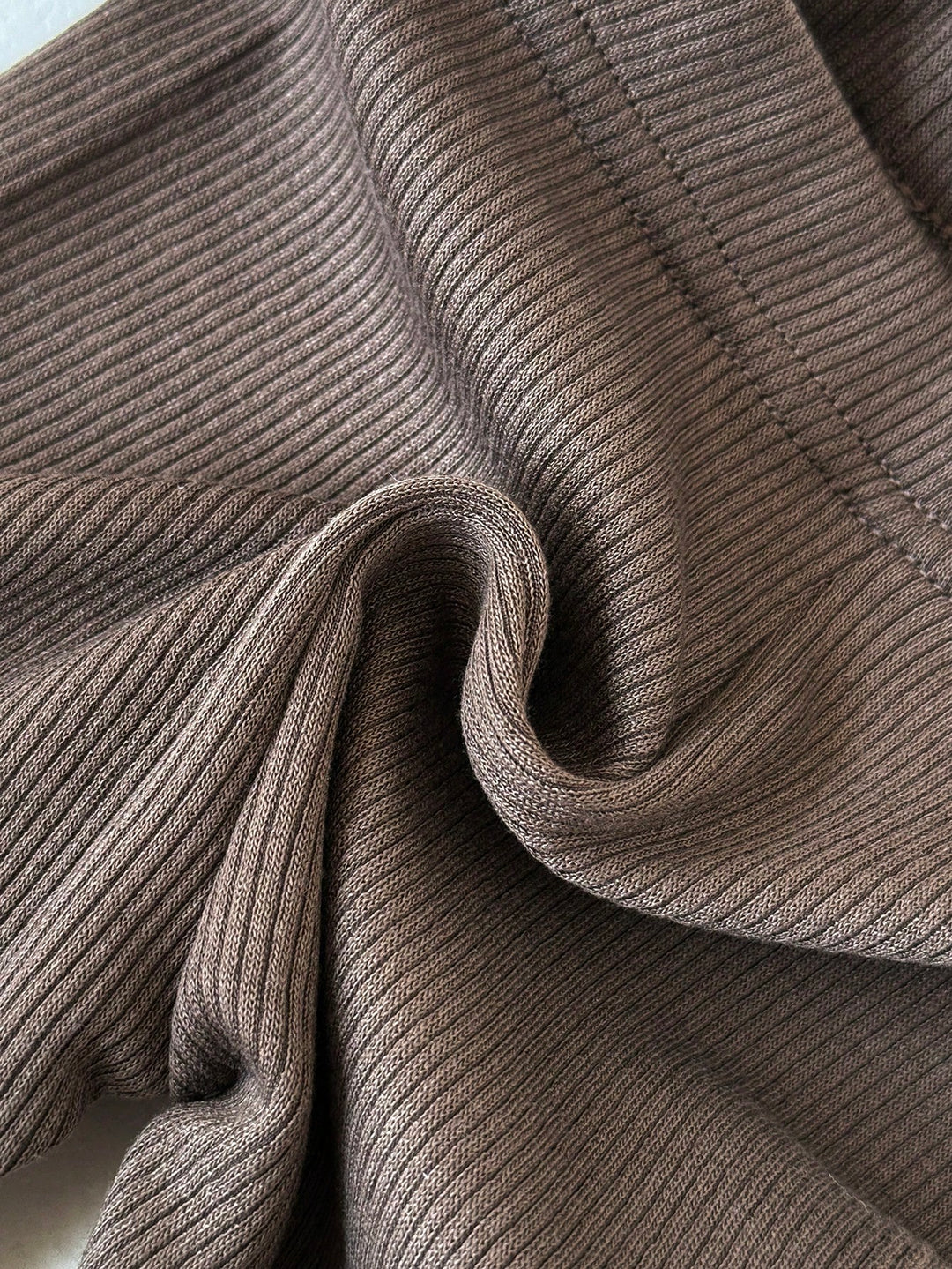 Pantaloni SHEIN, maro