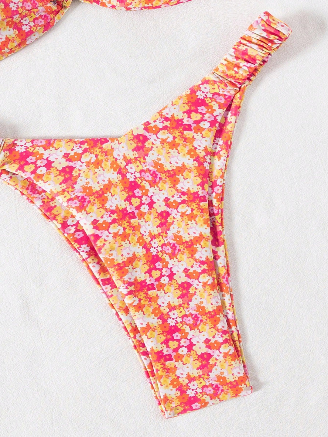 Set bikini SHEIN, mix culori