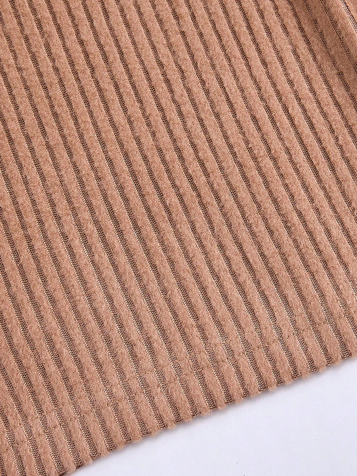 SHEIN együttes, bézs