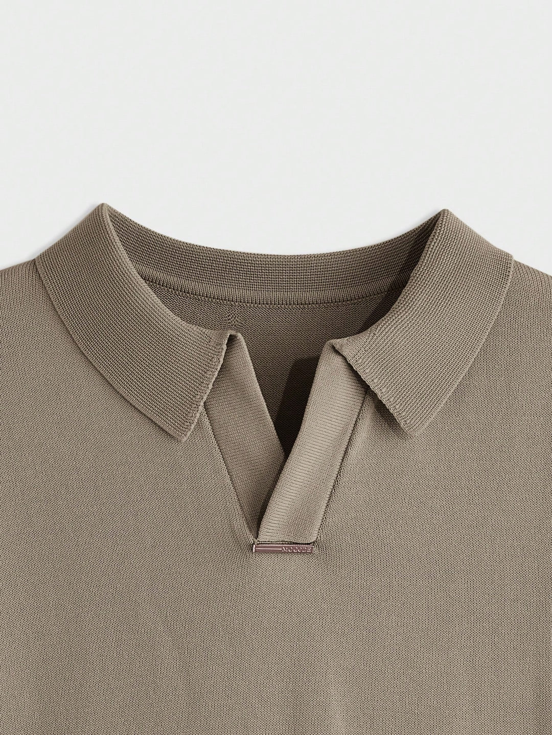 Tricou SHEIN, maro