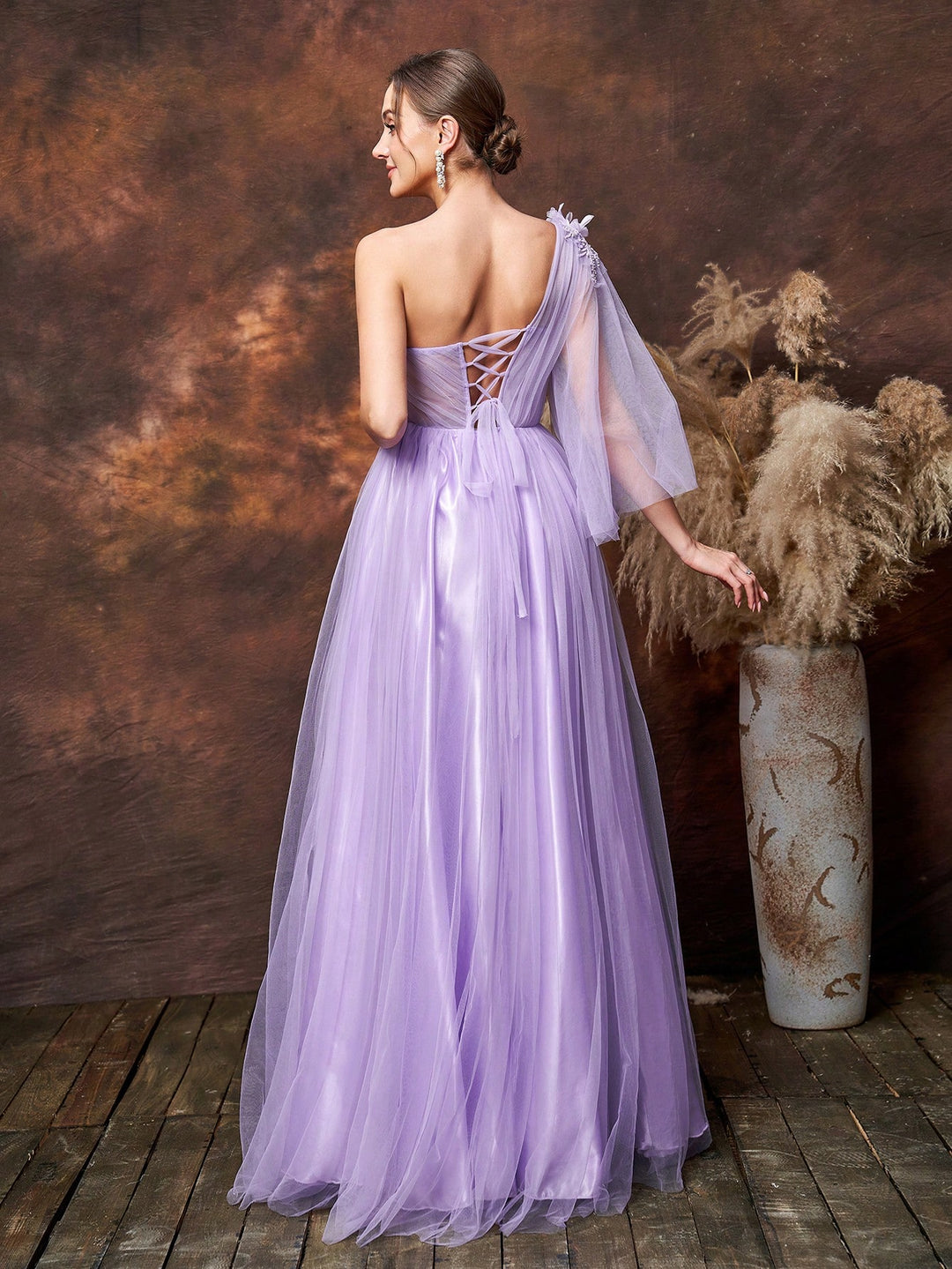 Rochie Shein, Mov