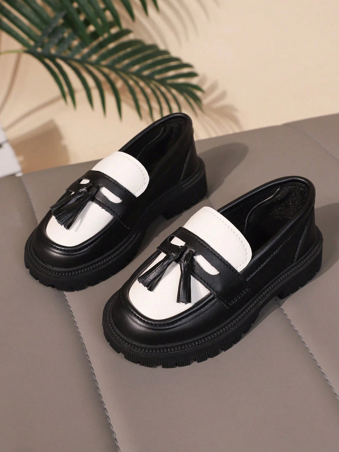 Pantofi SHEIN, negru