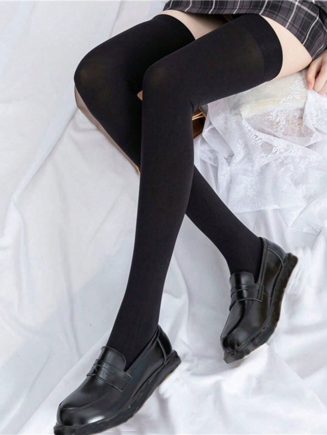 SHEIN Zokni, fekete