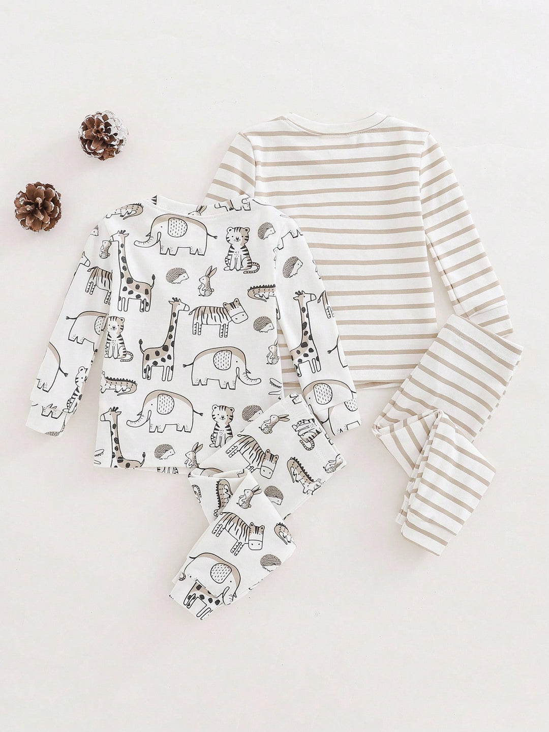 Pijama SHEIN, mix culori