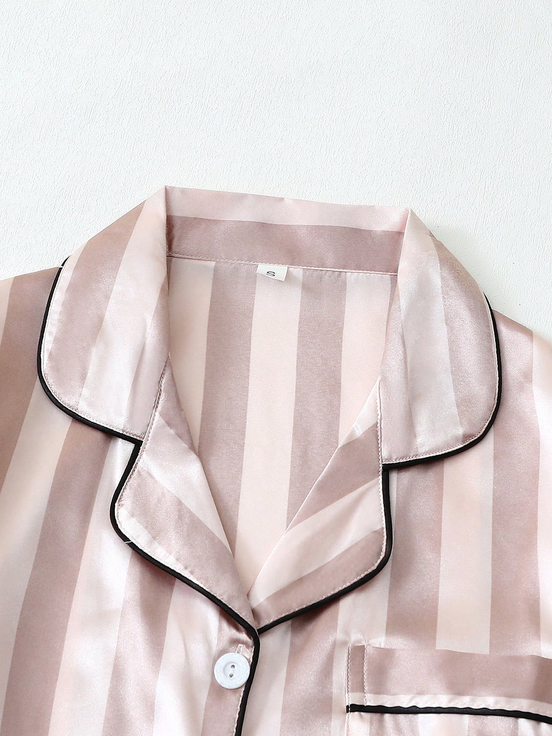Compleu pijamale SHEIN, mix culori