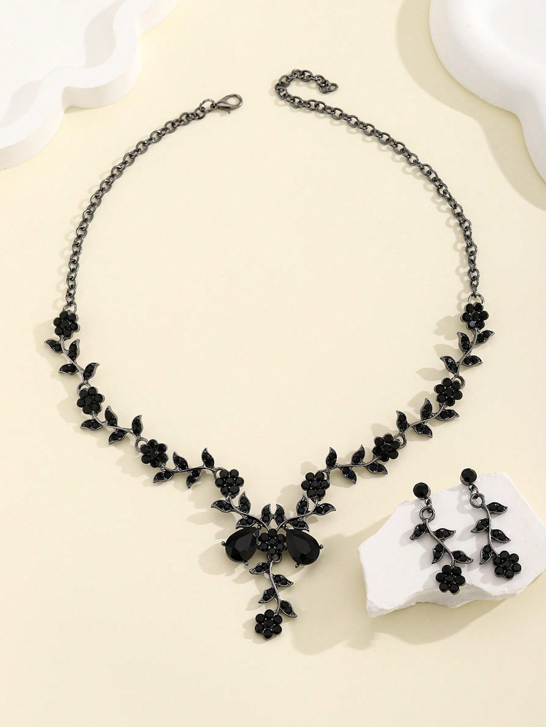 Set colier SHEIN, negru