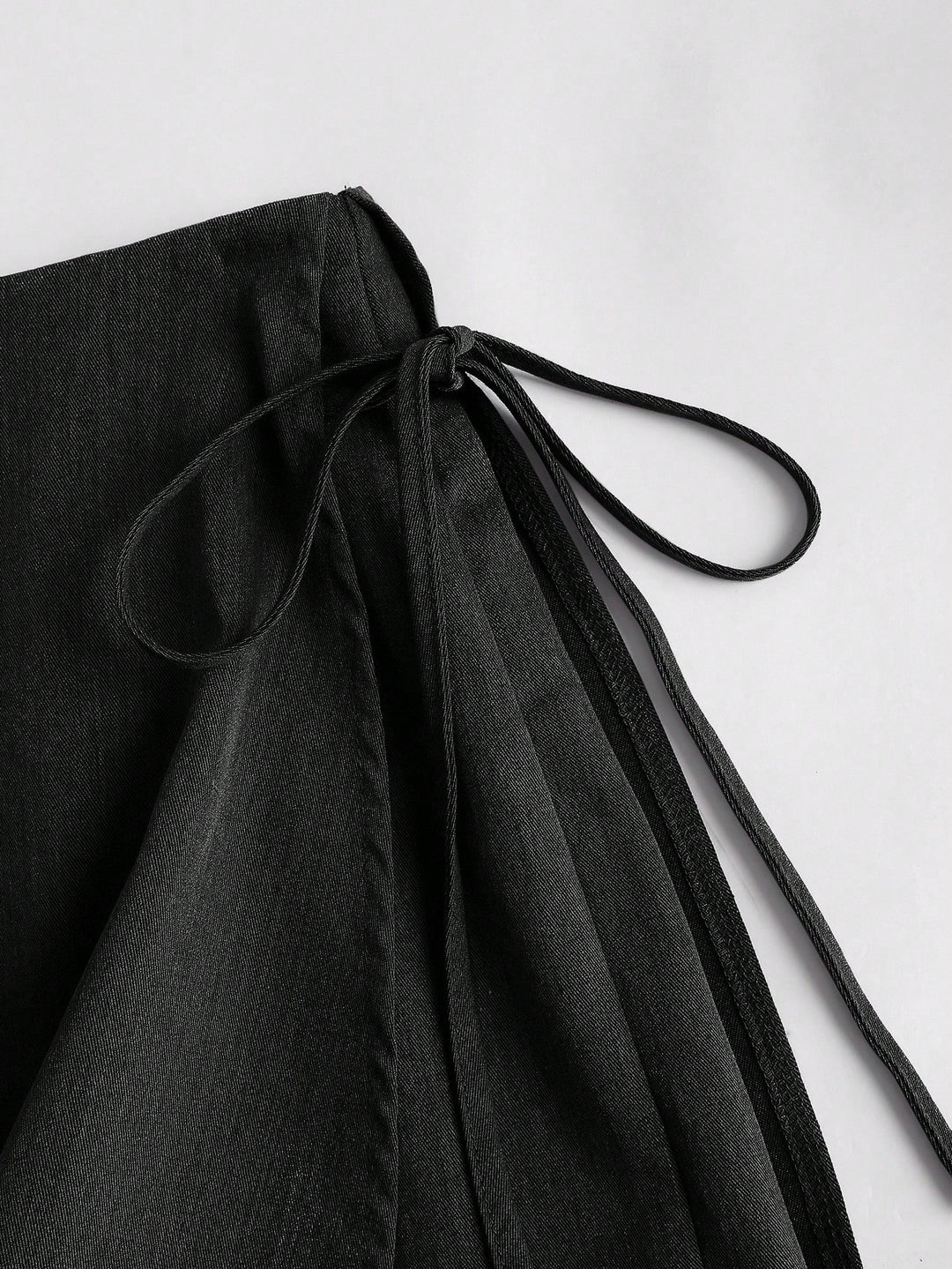 Pantaloni scurți SHEIN, negru