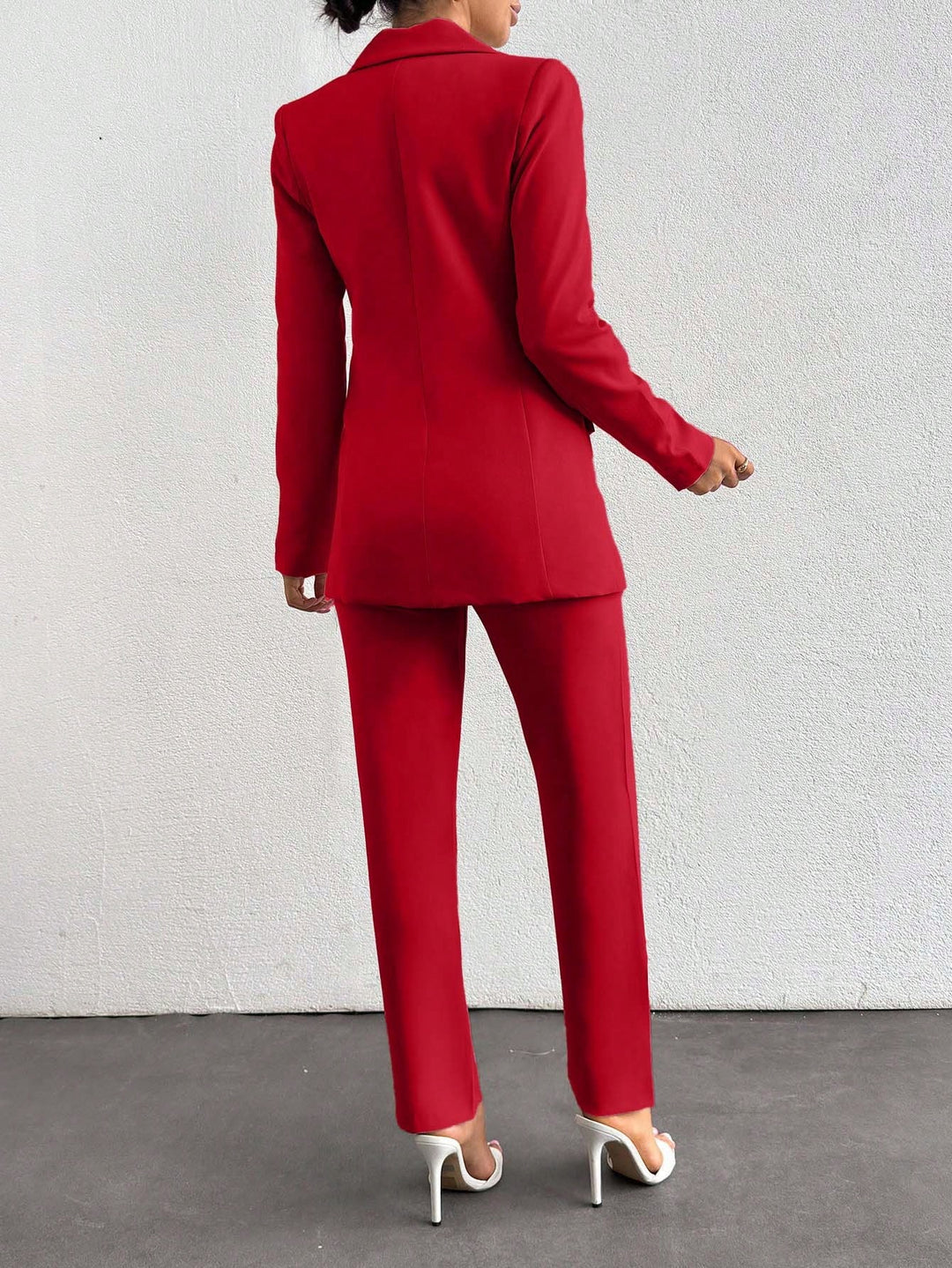 Costum SHEIN, roșu