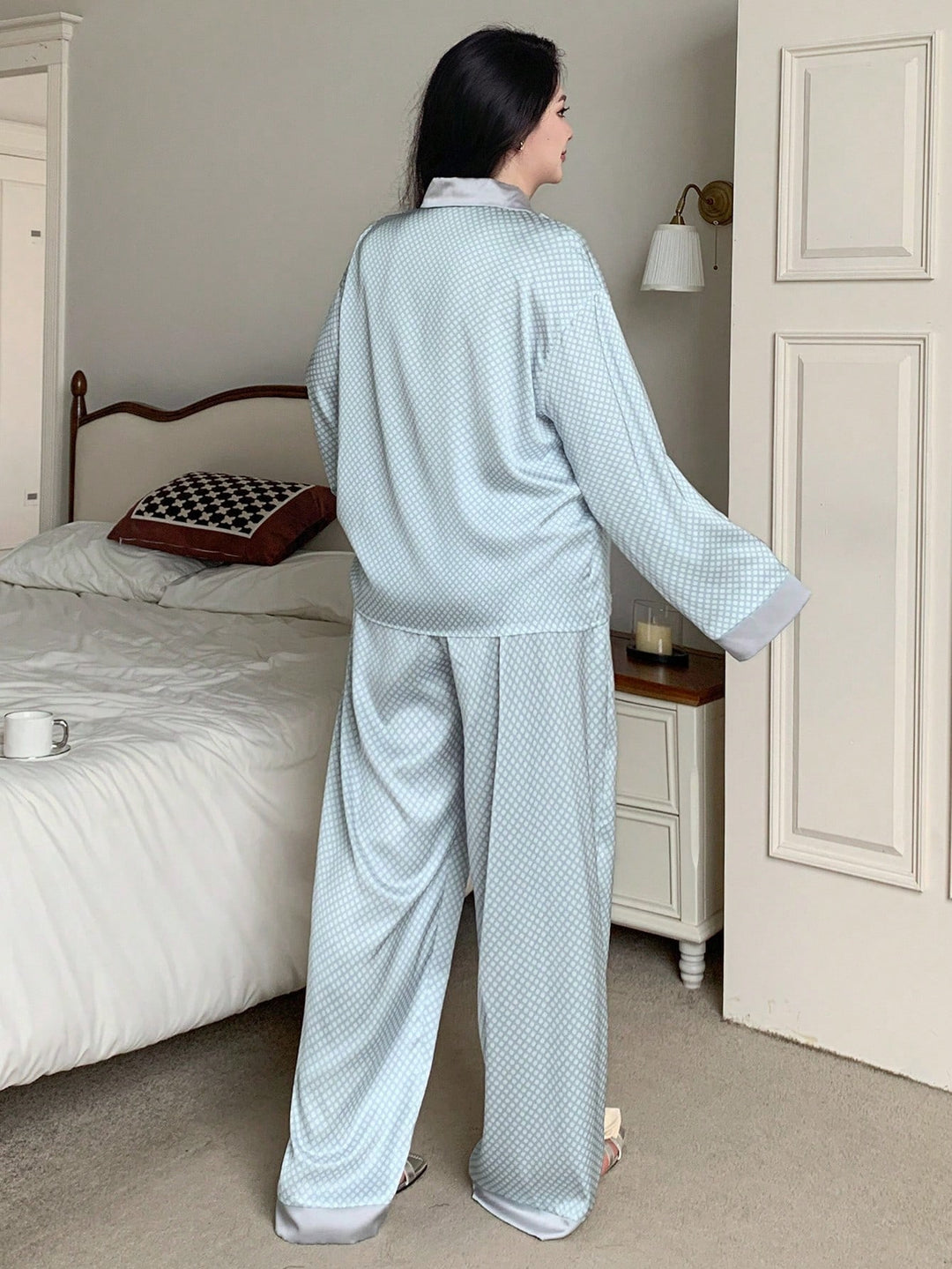 Compleu pijamale Shein Curve+, mix culori