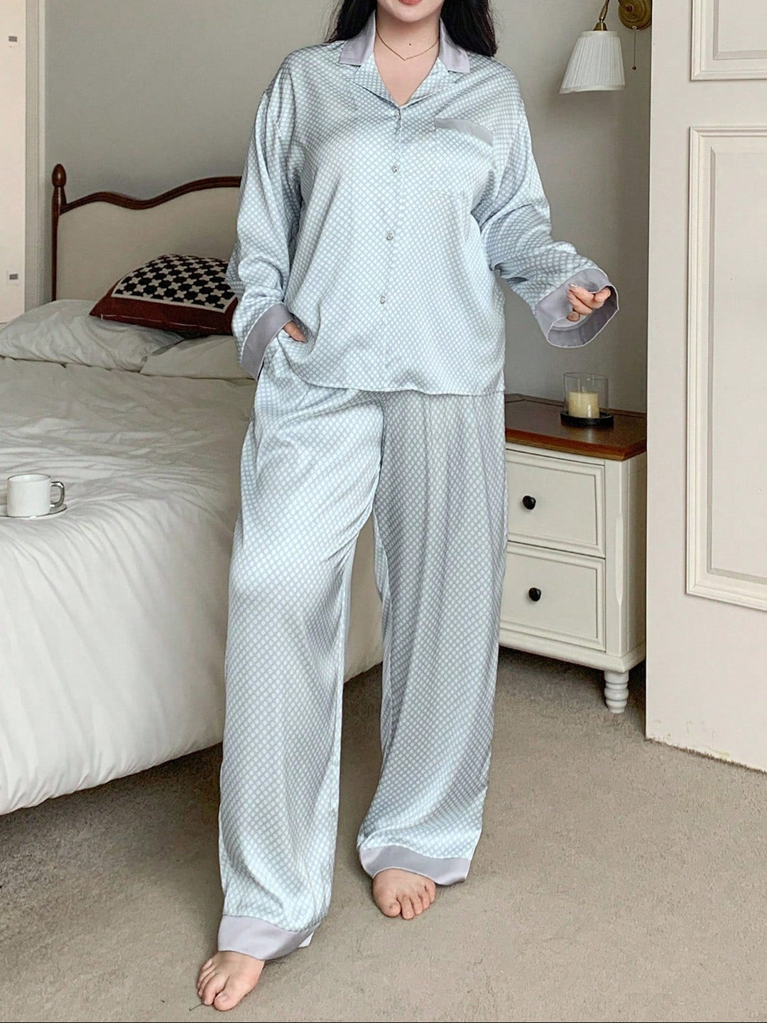 Compleu pijamale Shein Curve+, mix culori