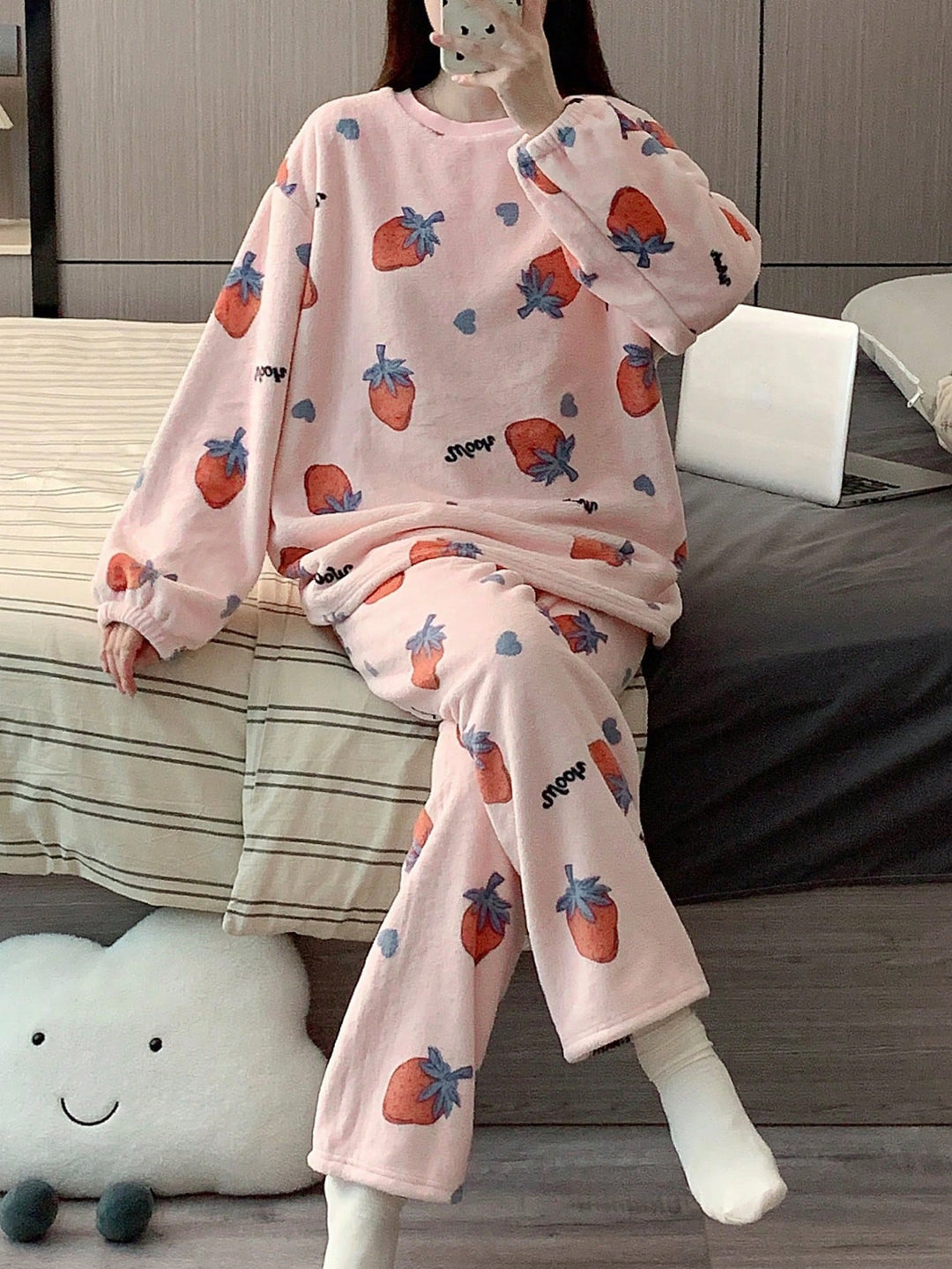 Pijama SHEIN, roz