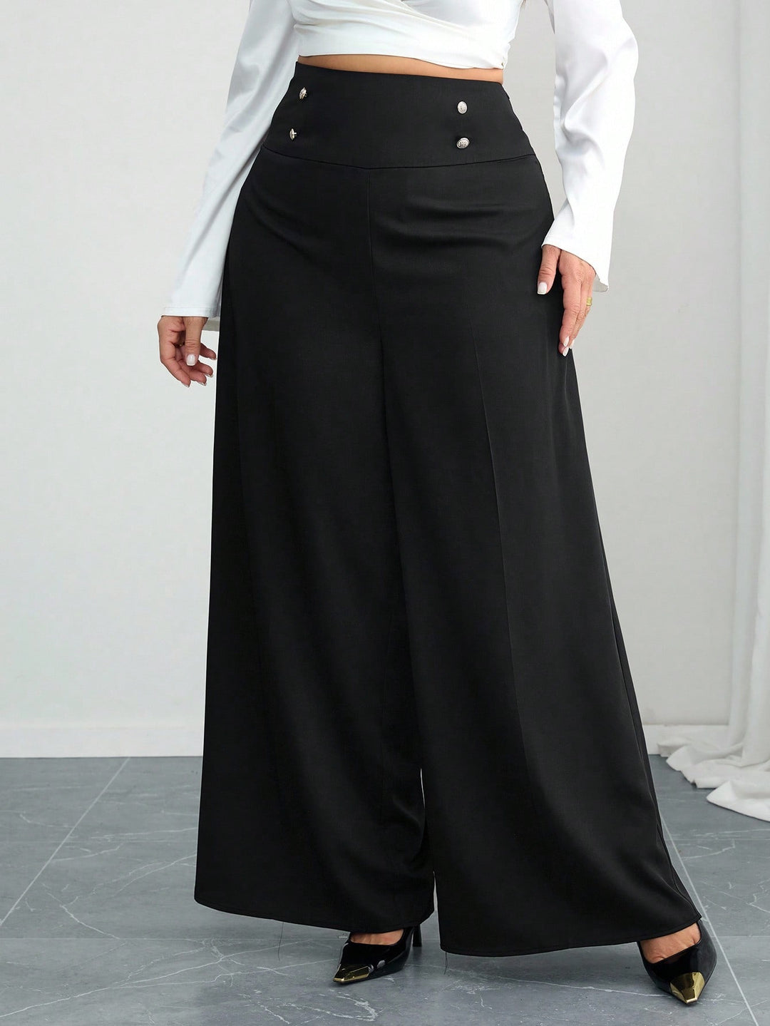 Pantaloni SHEIN, negru