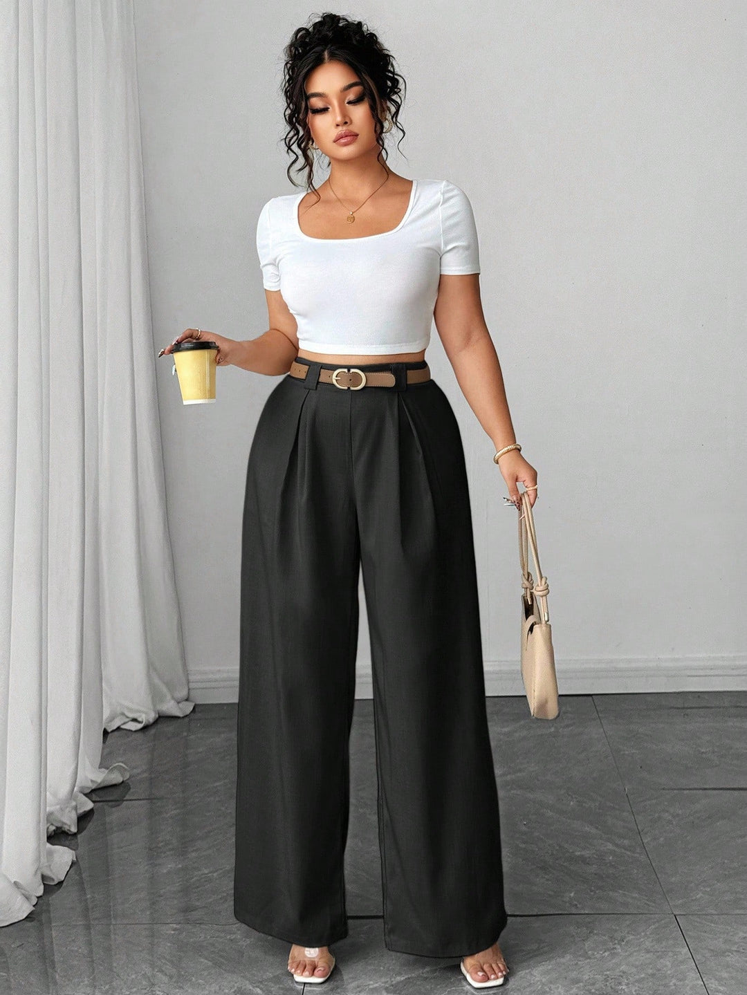 Pantaloni SHEIN, negru