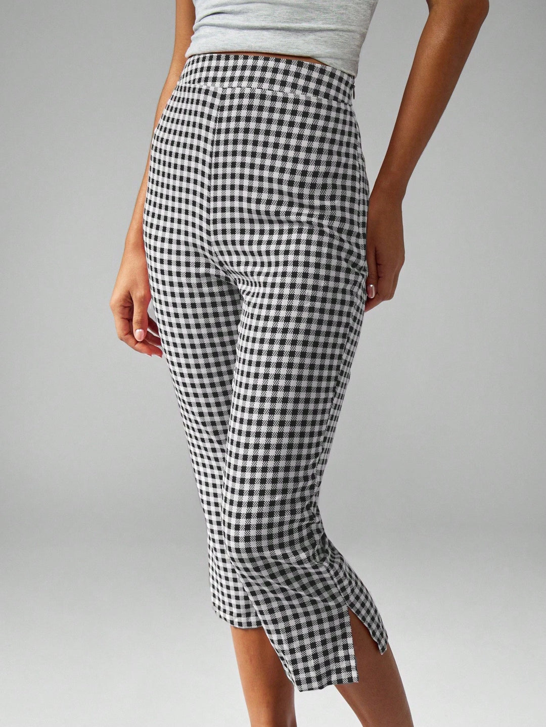 Pantaloni 3/4 Missguided by Shein, mix culori