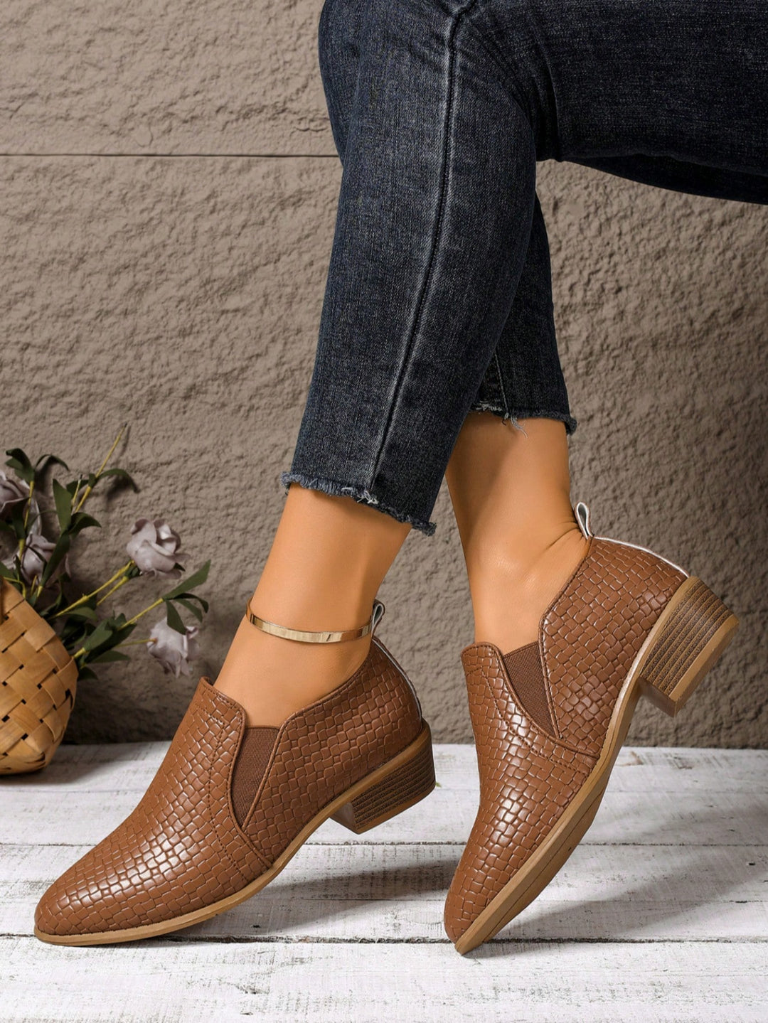 Pantofi SHEIN, maro