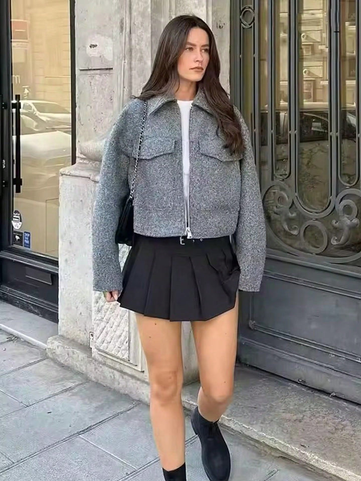 Dzseki SHEIN, szürke
