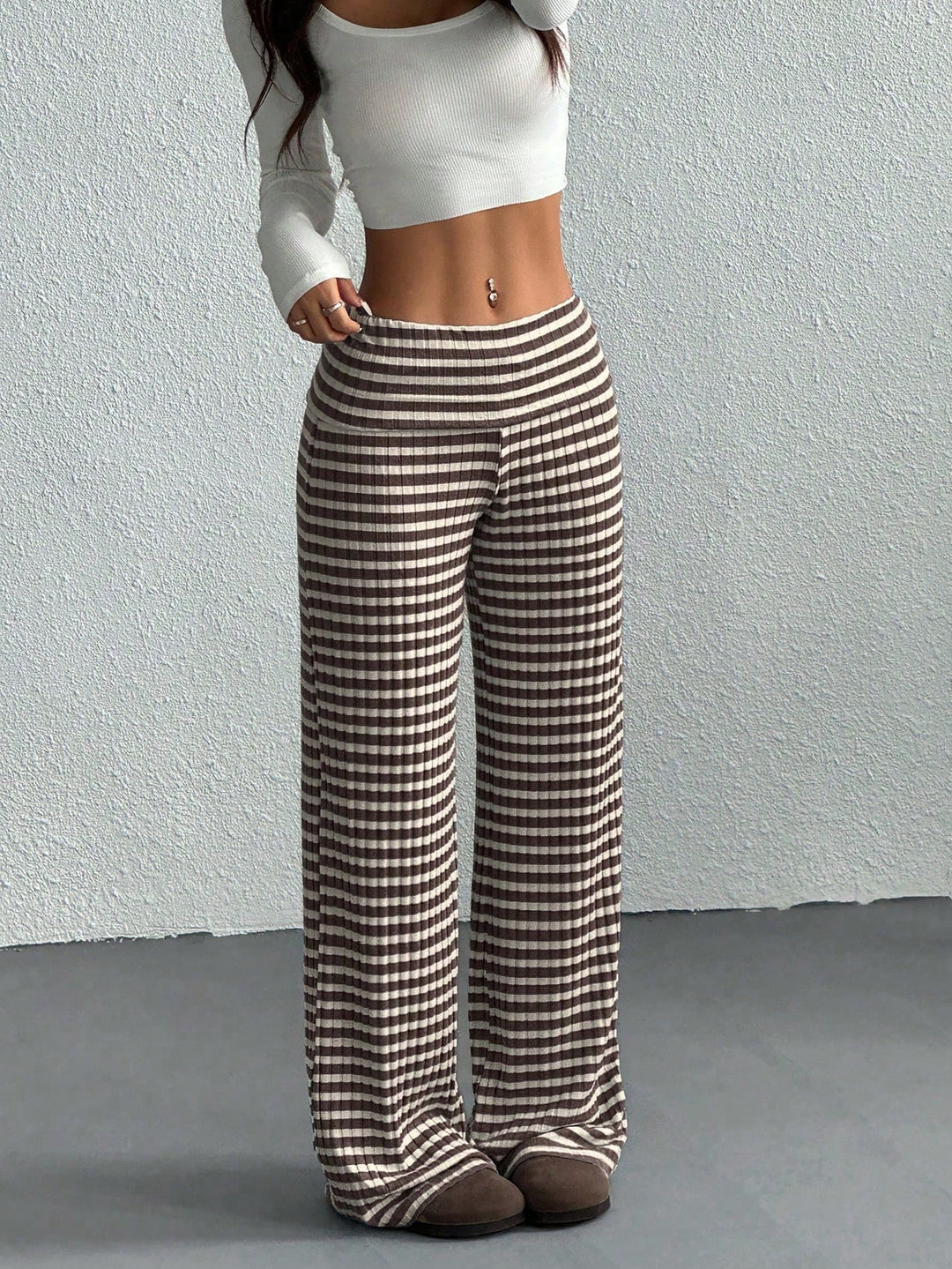 Pantaloni SHEIN, mix culori