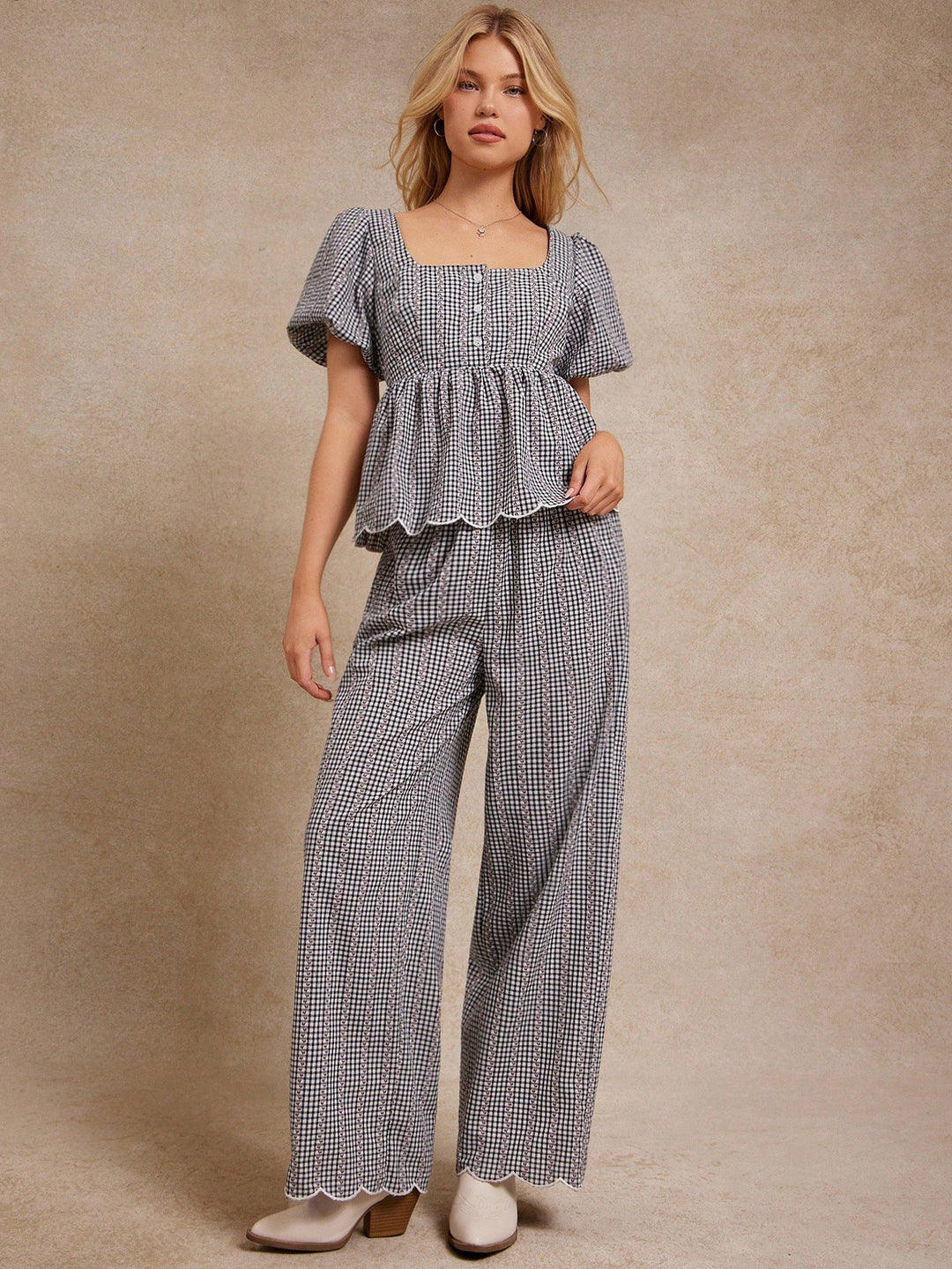 Pantaloni SHEIN, negru