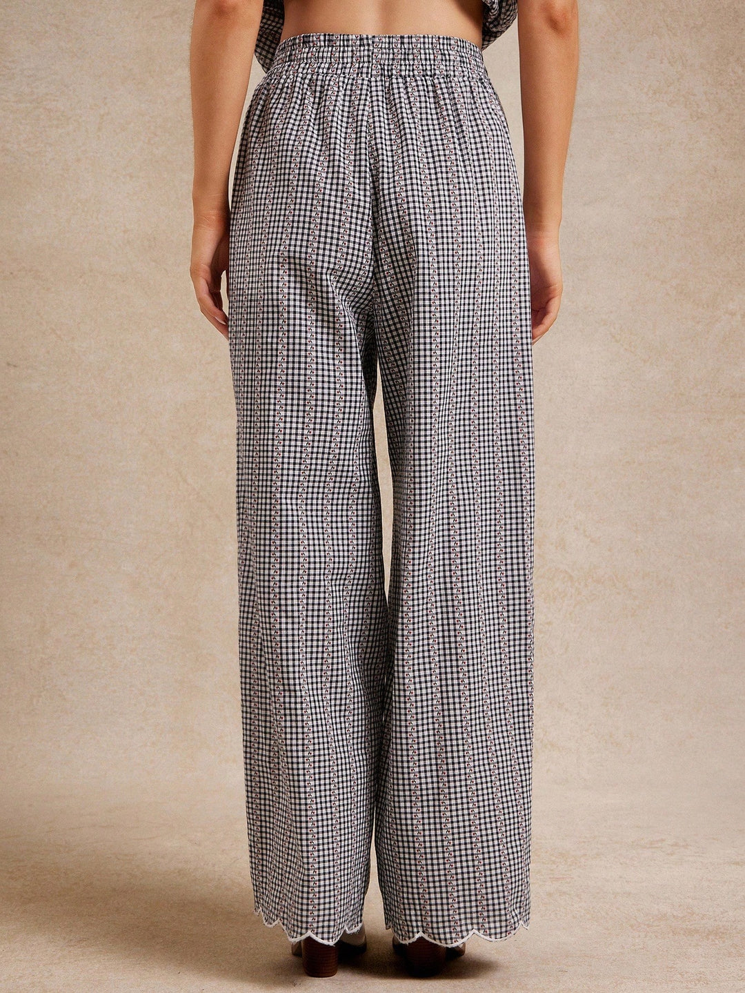 Pantaloni SHEIN, negru