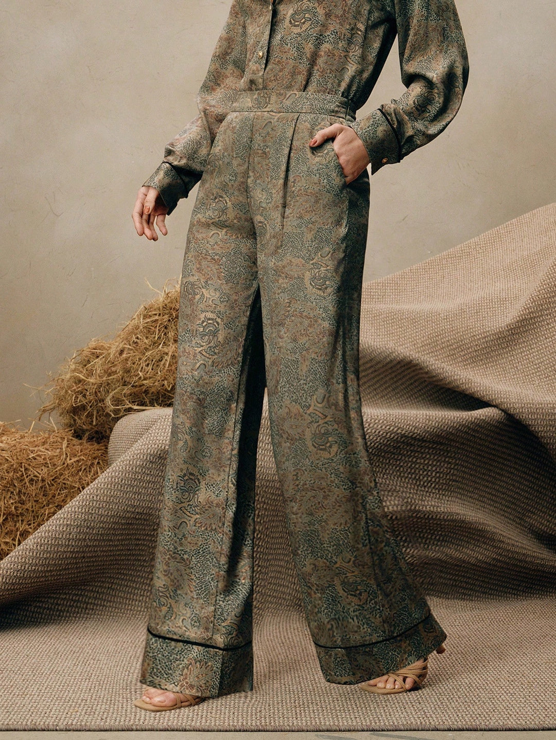 Pantaloni SHEIN, mix culori