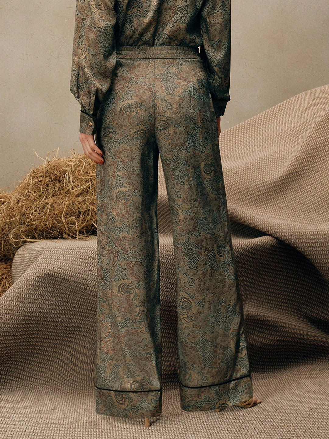 Pantaloni SHEIN, mix culori