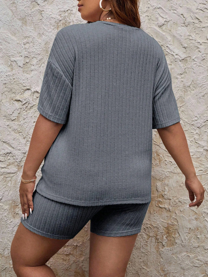 SHEIN együttes, szürke