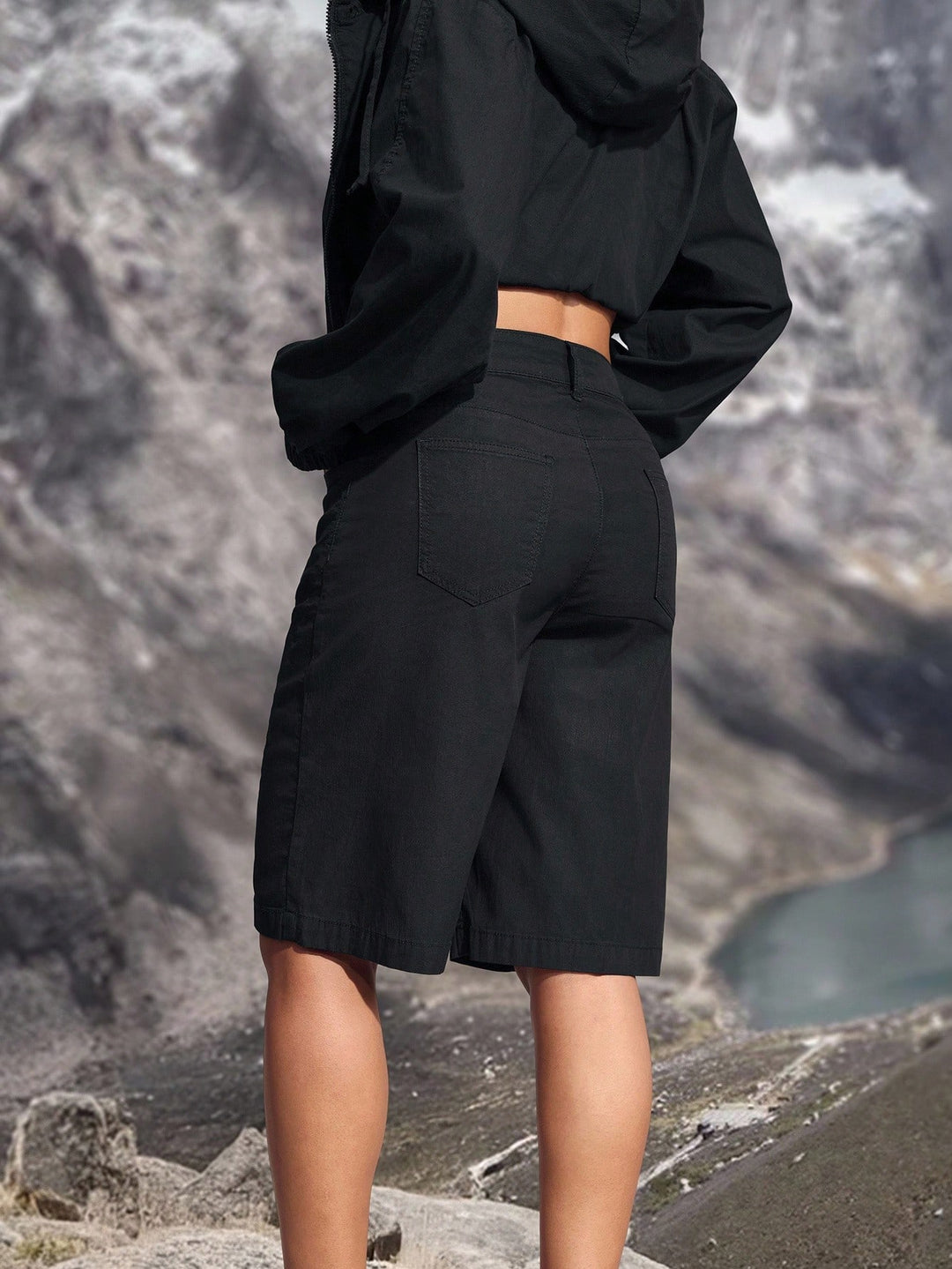 Pantaloni scurți SHEIN, negru