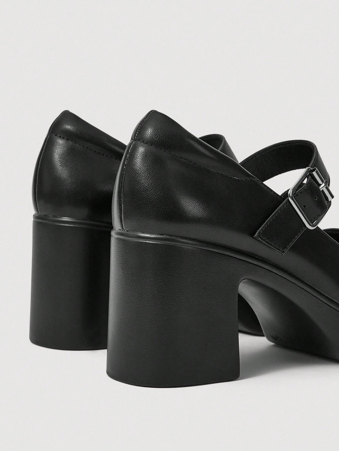 Pantofi SHEIN, negru