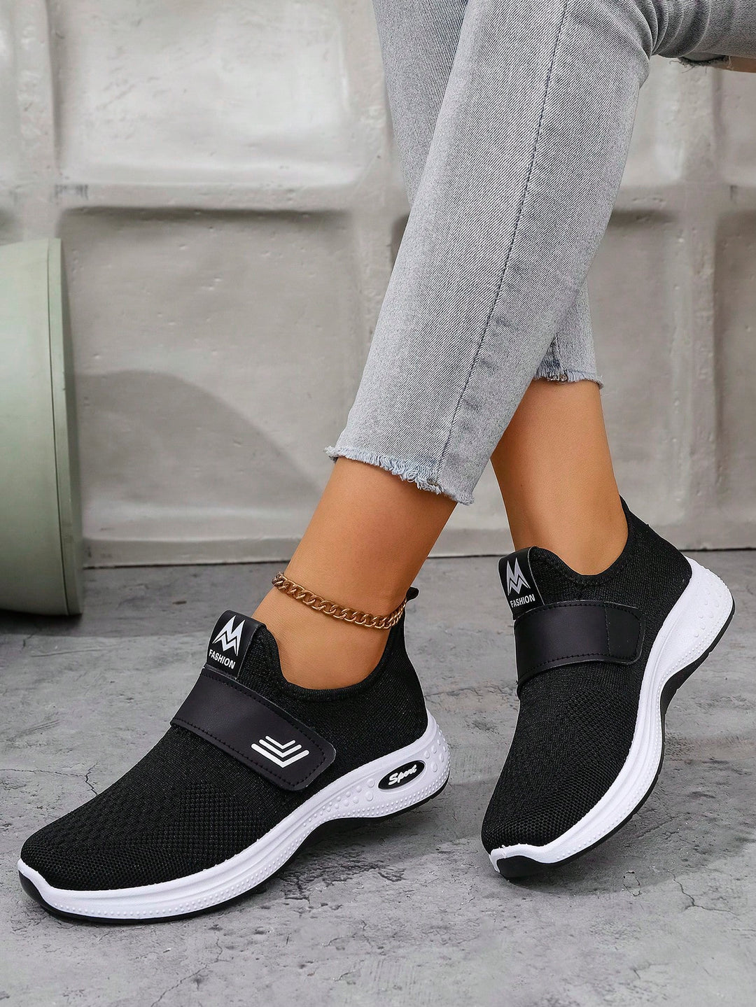 Pantofi sport SHEIN, negru