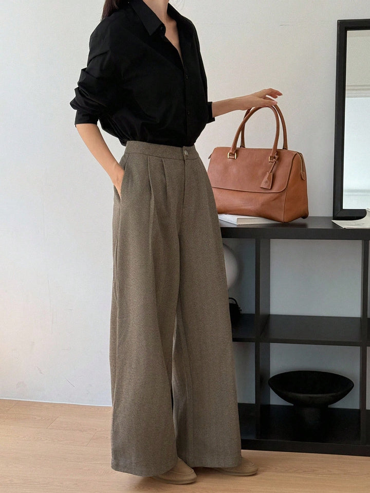 Pantaloni SHEIN, maro