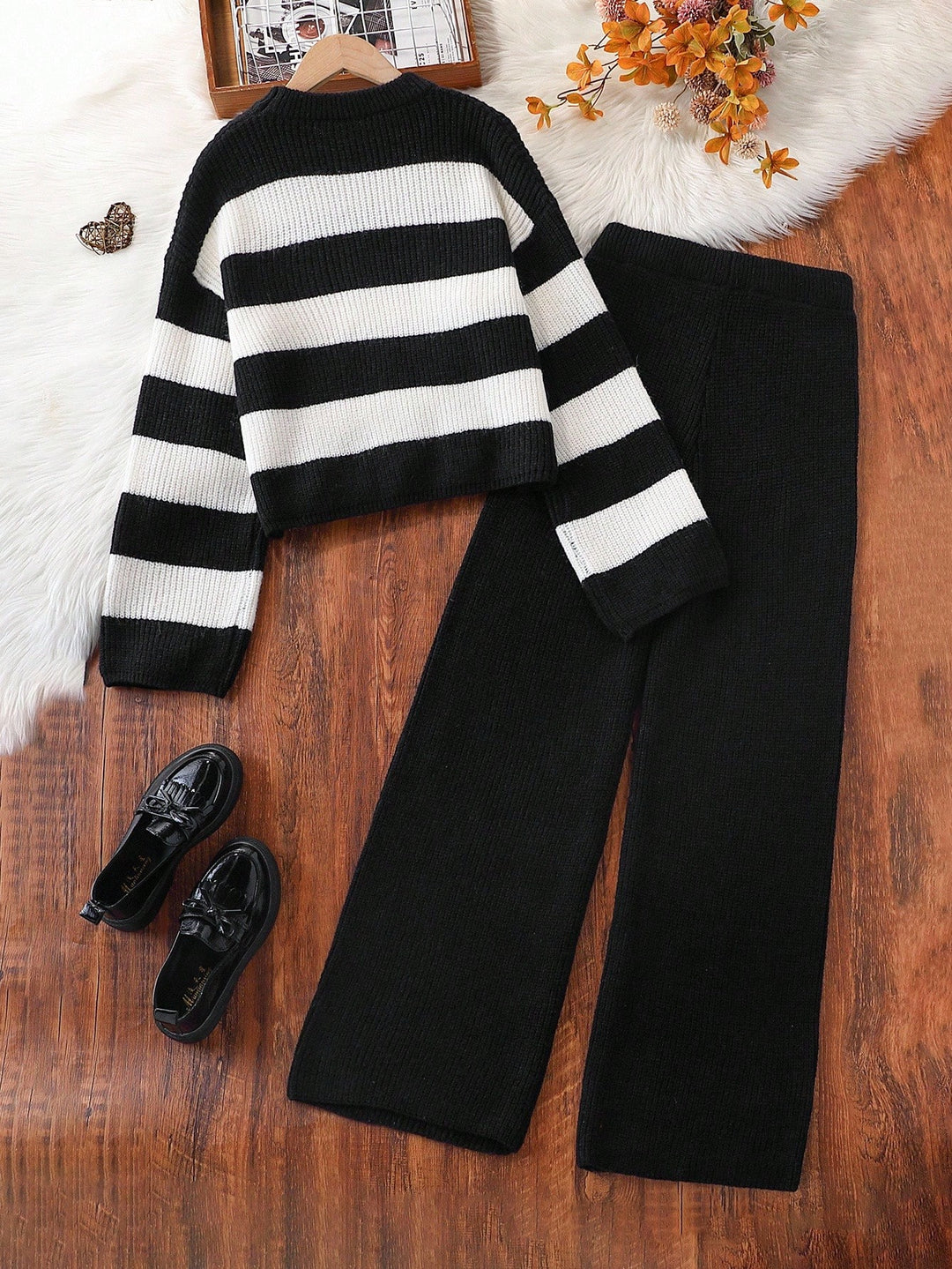 Set pulover și pantaloni SHEIN, mix culori