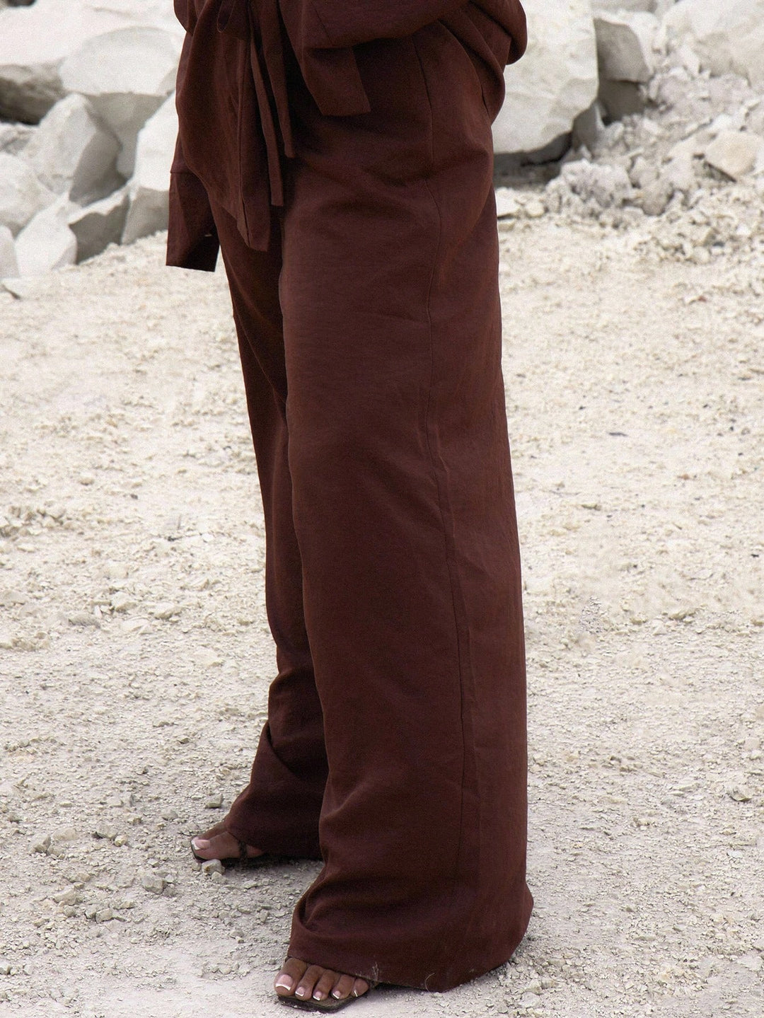 Pantaloni SHEIN, maro