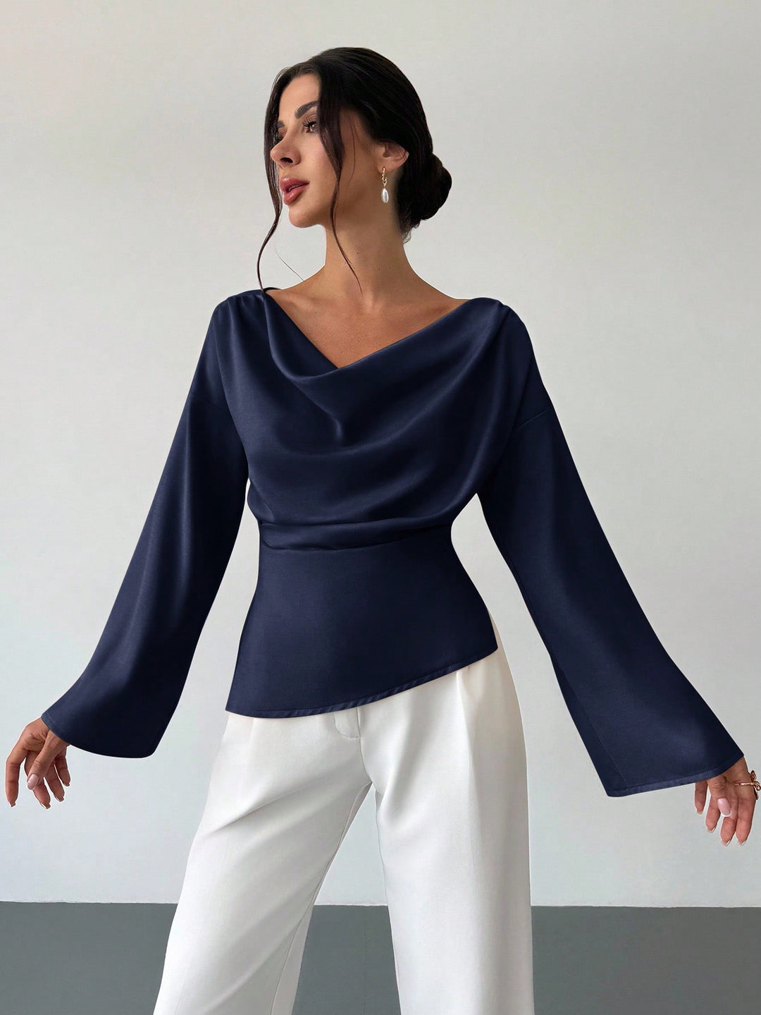 Bluza satin asimetrică SHEIN, albastru
