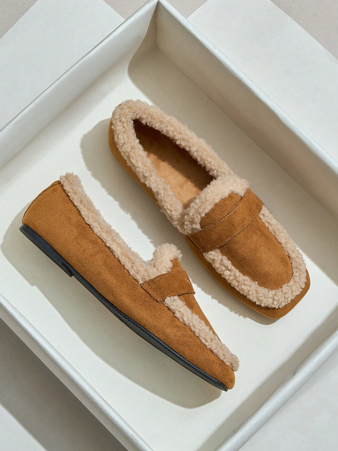 Mocasini SHEIN, maro