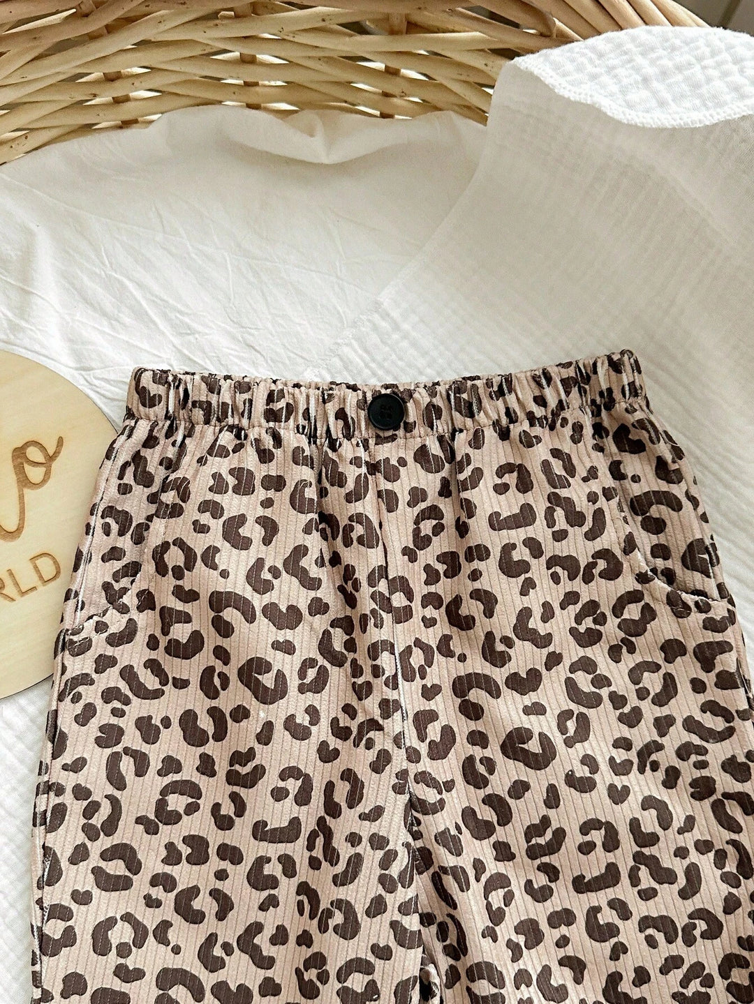 Pantaloni SHEIN, maro