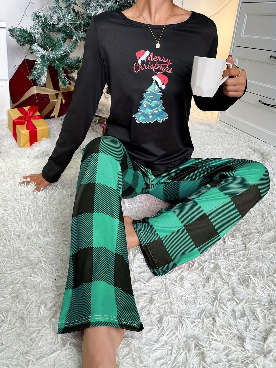 Pijama SHEIN, mix culori