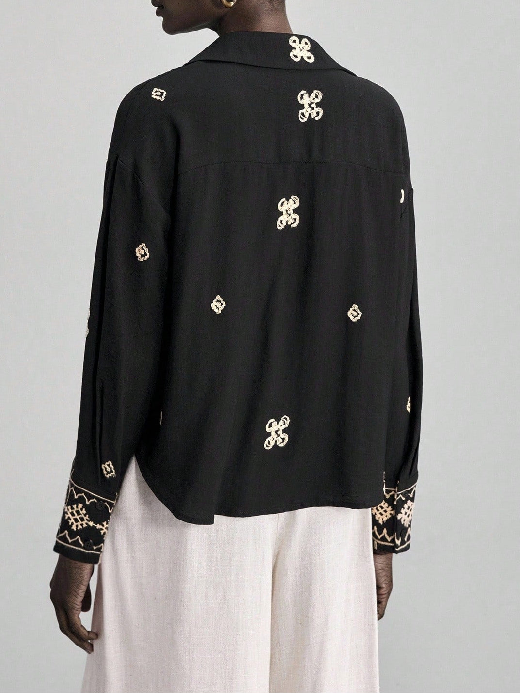Shein ing, fekete