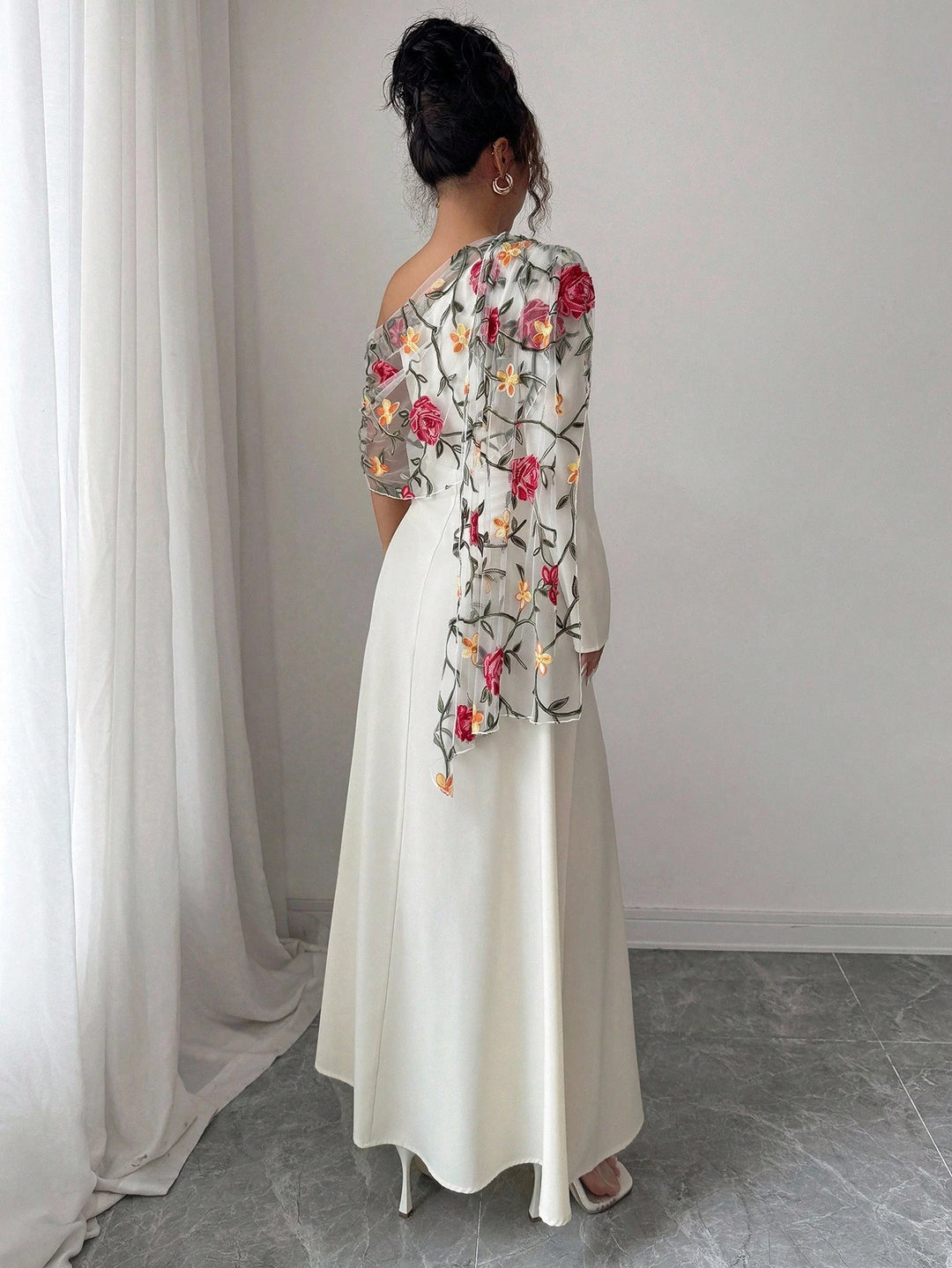 Shein maxi ruha, krémszínű