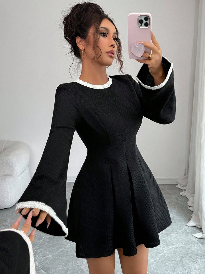Rövid SHEIN ruha, fekete
