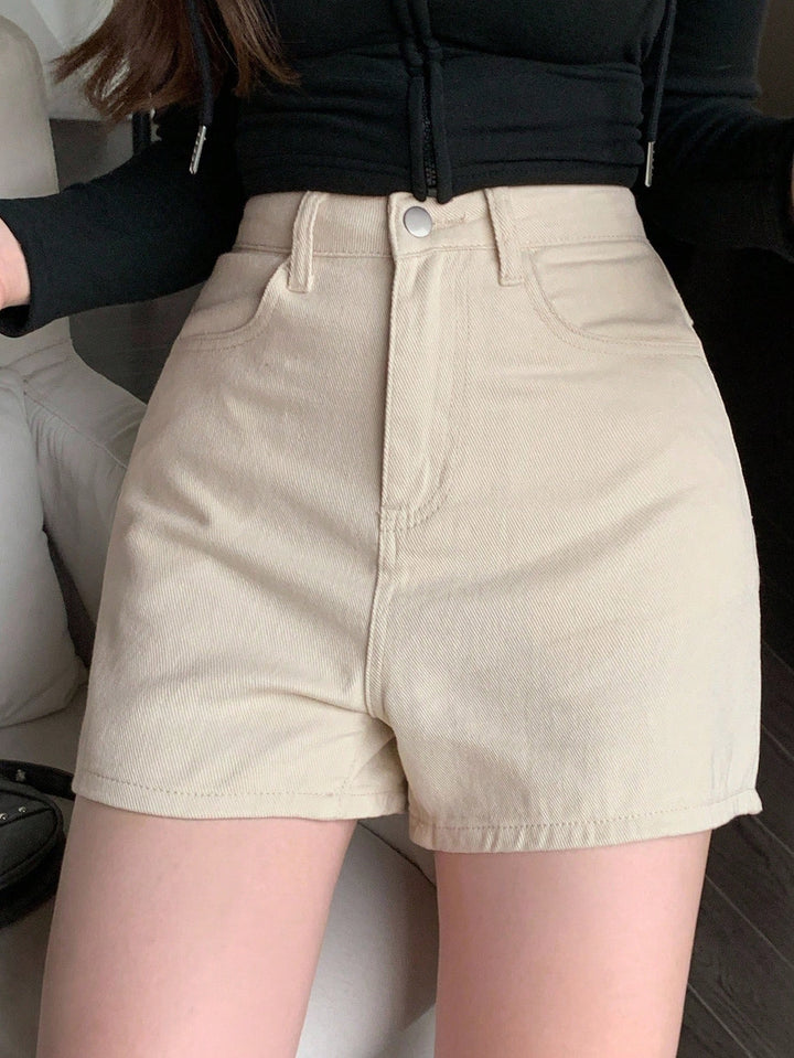 Pantaloni scurți SHEIN, bej