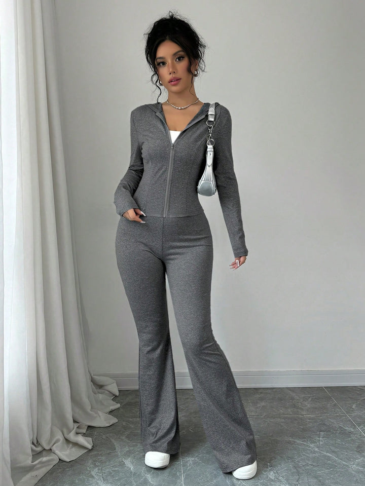 SHEIN együttes, szürke