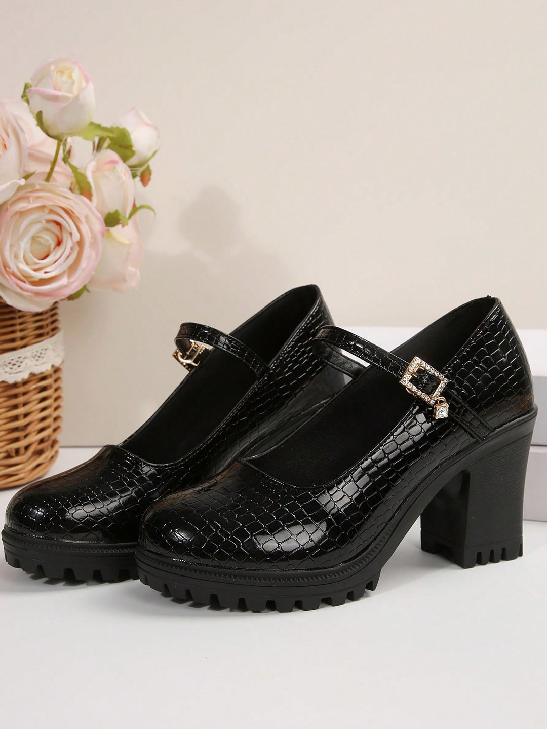 Pantofi cu toc SHEIN, negru