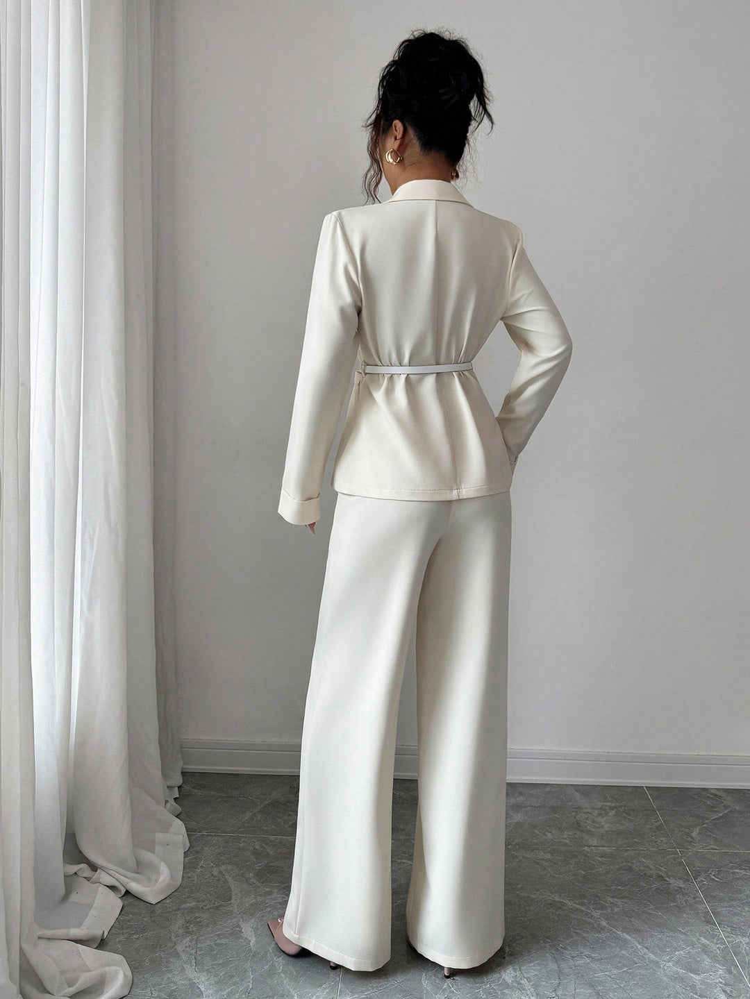 Costum SHEIN, bej