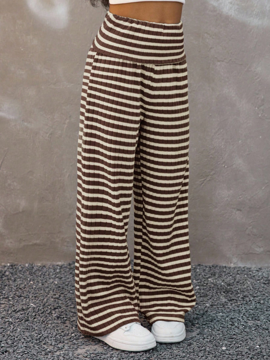 Pantaloni SHEIN, mix culori