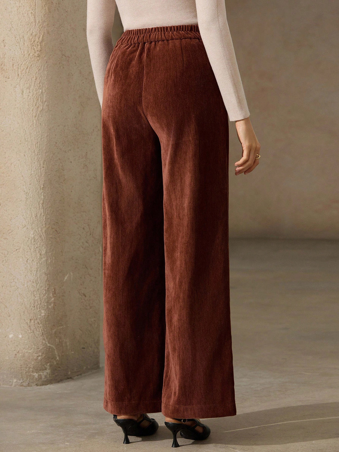 Pantaloni SHEIN, maro